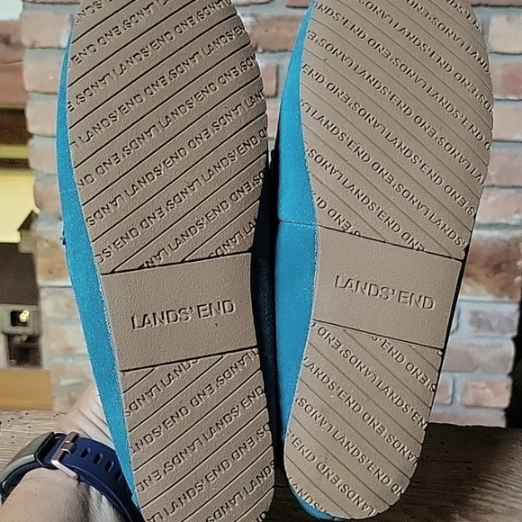 •NEW• LANDS' END SUEDE MOCCASINS - Picture 6 of 8